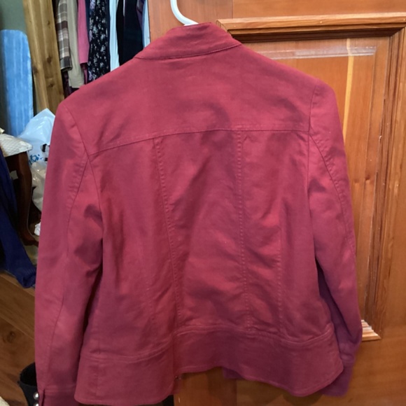 Maroon jacket size small - Picture 2 of 9